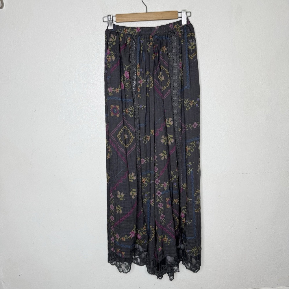 New Natural Life Gray Floral Palazzo Pants Eyelet Detail Boho Wide Leg Womens XS